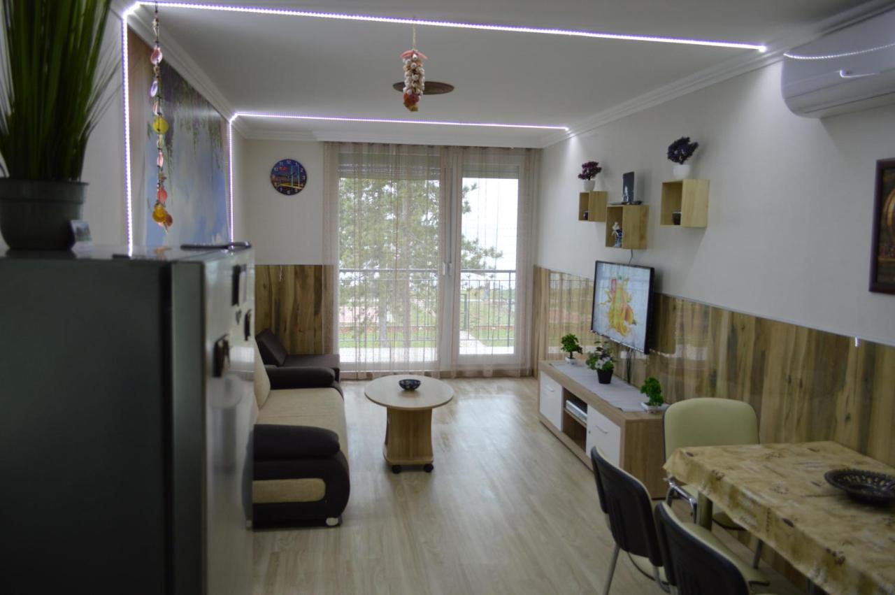 Ezuestpart Granada Koezvetlen Vizparti Premium Siofok