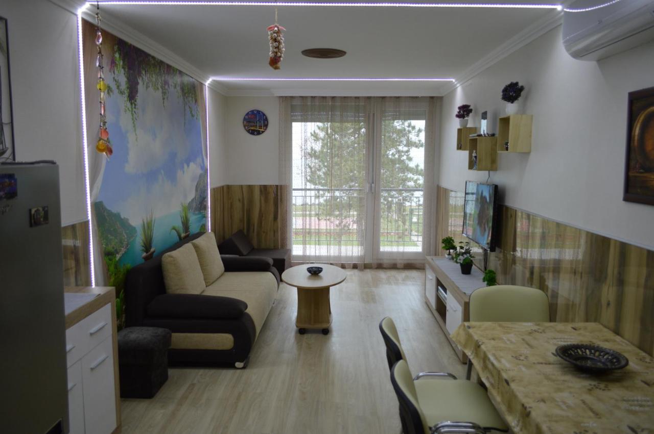Ezuestpart Granada Koezvetlen Vizparti Premium Apartment *